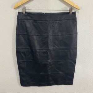 Virtue Rayon Blend Snakeskin Print Black Women's Skirt, Size 6, Pencil Skirt